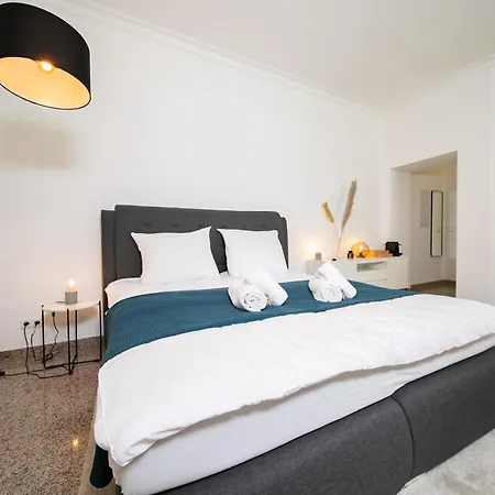 Apartment - Kitchen & More *