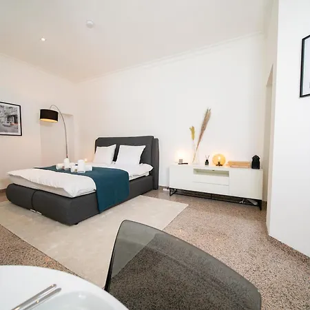 Apartment - Kitchen & More *