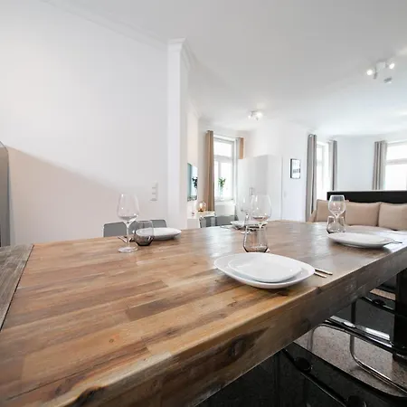 - Kitchen & More Apartment