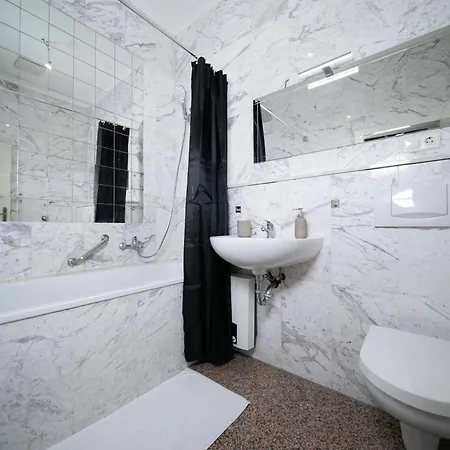 - Kitchen & More Apartment *